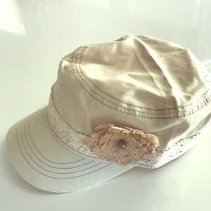 Pugs Women Light Brown Dots Embroidered Floral Hat